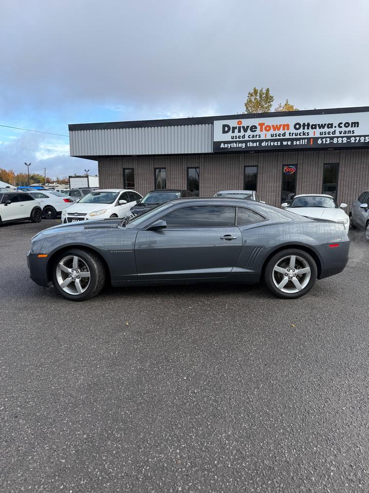 2011 Chevrolet Camaro 2LT Photo1