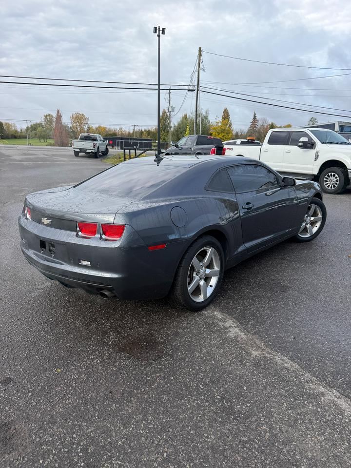 2011 Chevrolet Camaro 2LT Photo4
