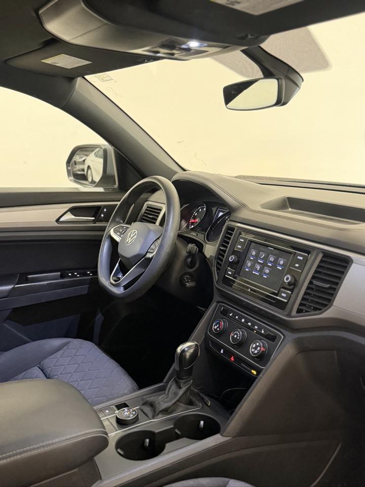 2020 Volkswagen Atlas Cross Sport Trendline Photo