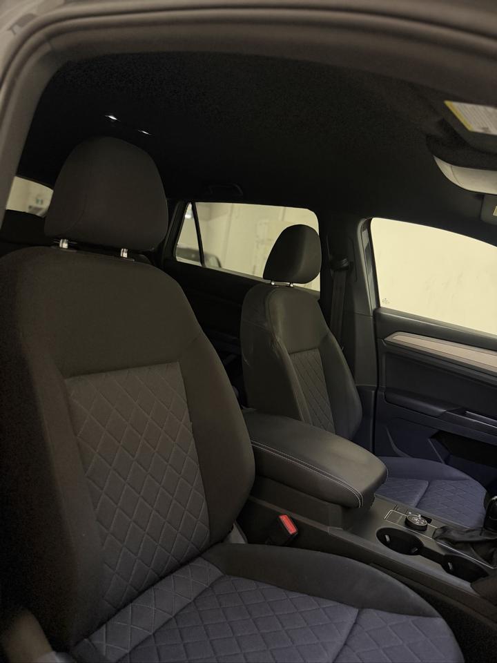 2020 Volkswagen Atlas Cross Sport Trendline Photo