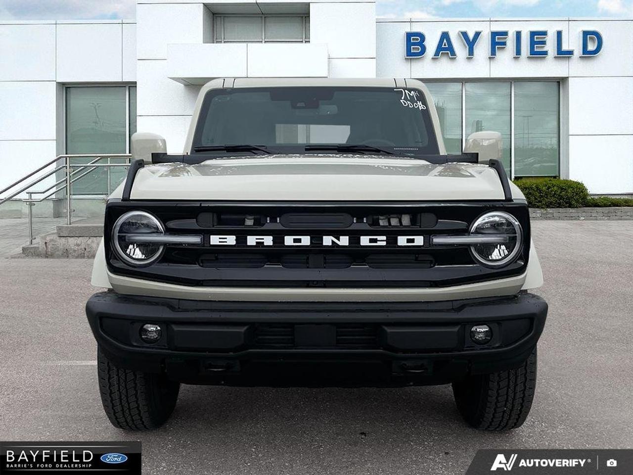 2026 Ford Bronco Outer Banks Photo5