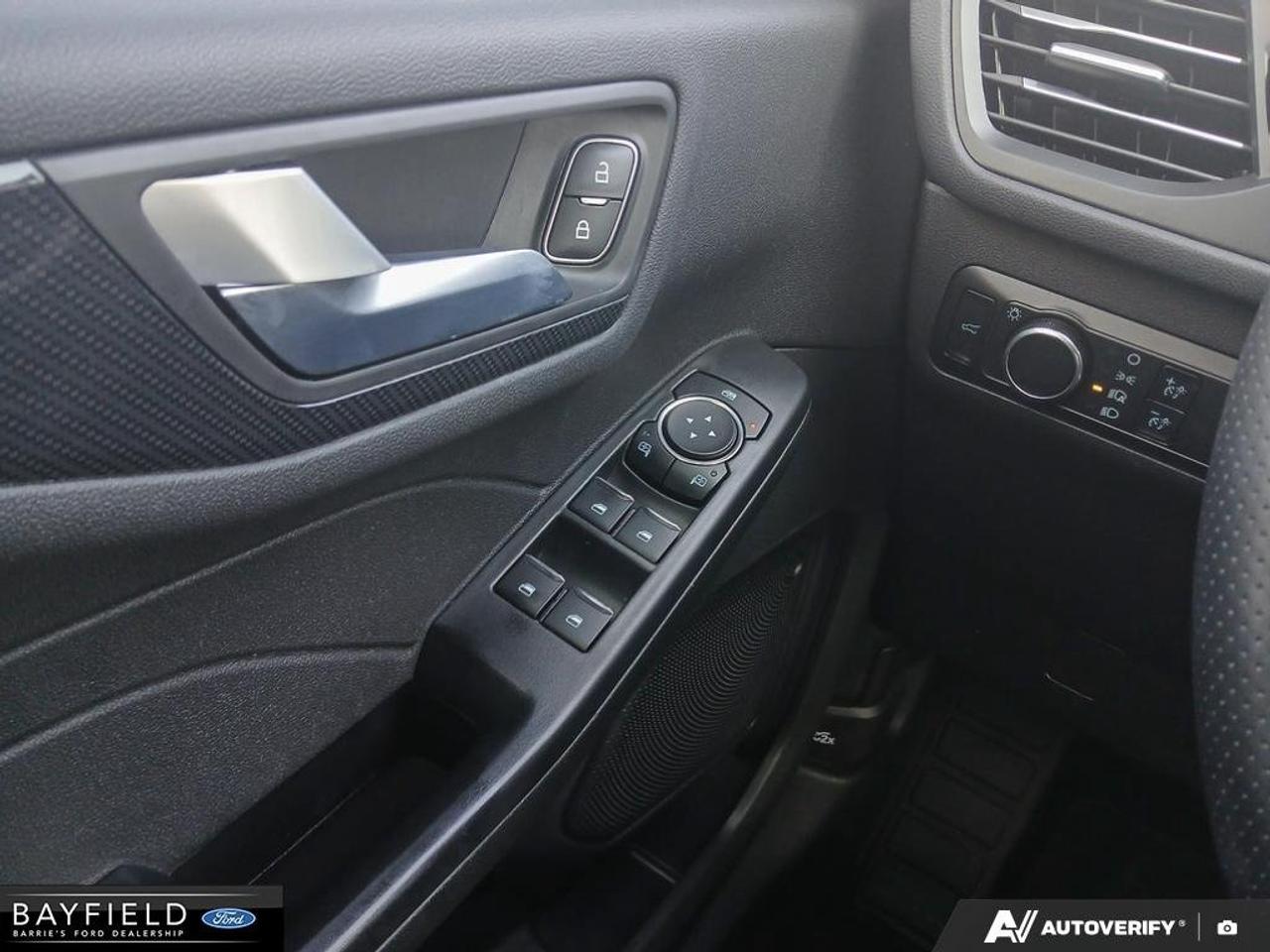 2024 Ford Escape ST-Line Photo