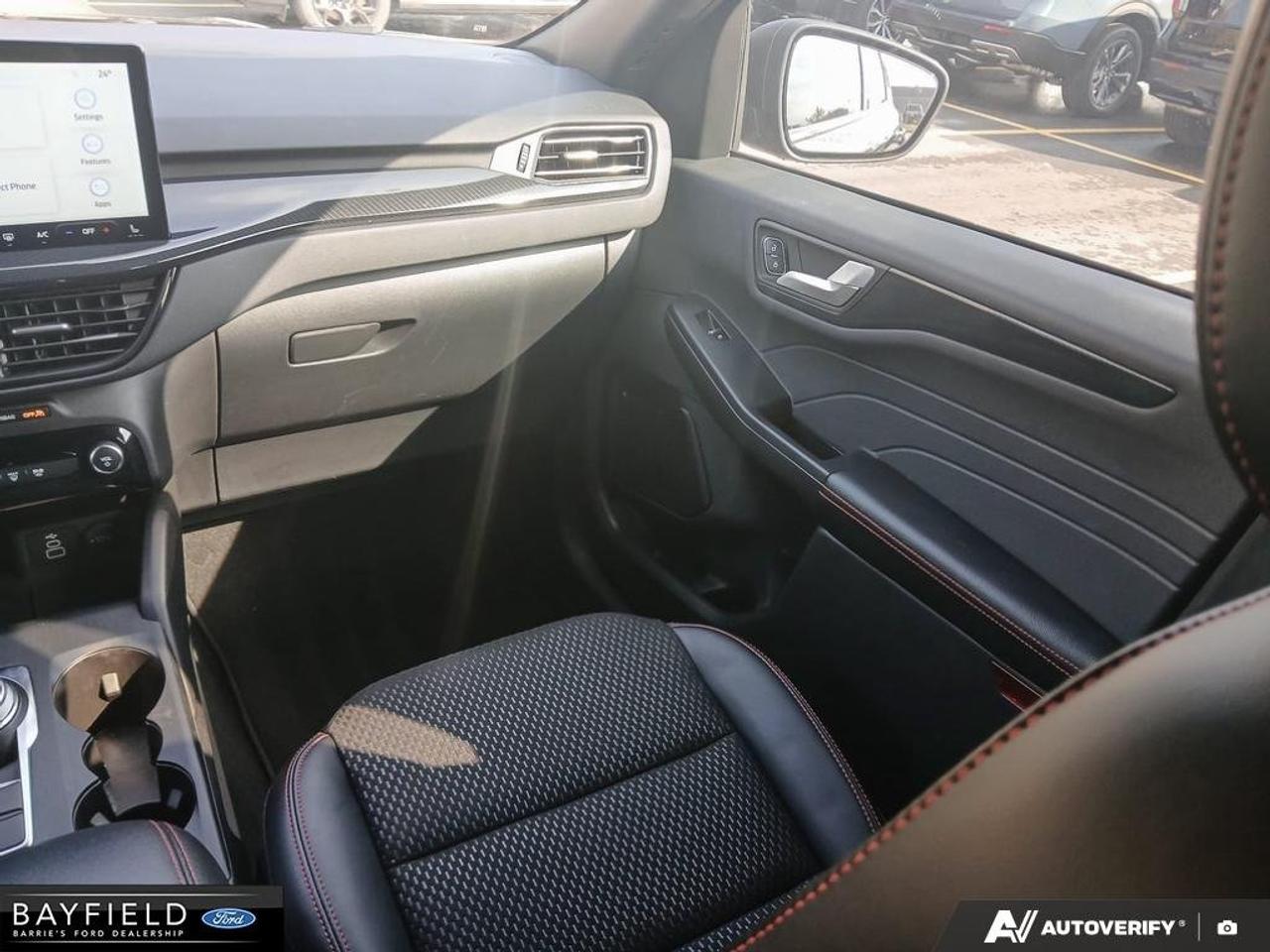 2024 Ford Escape ST-Line Photo