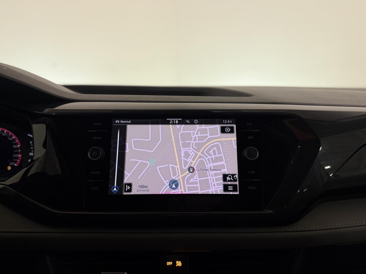 2022 Volkswagen Taos Highline Photo