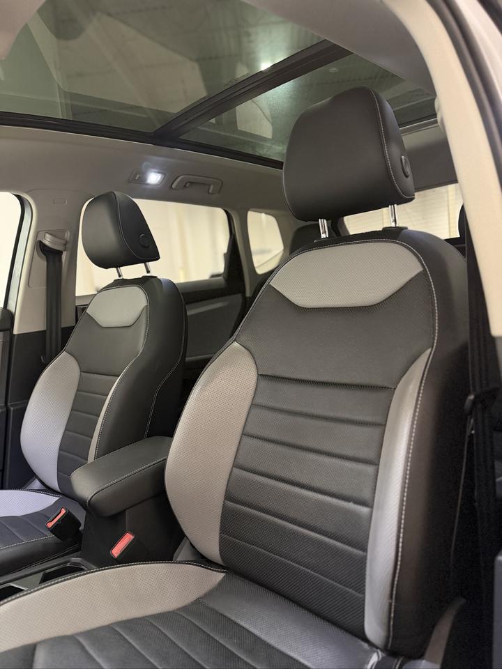 2022 Volkswagen Taos Highline Photo