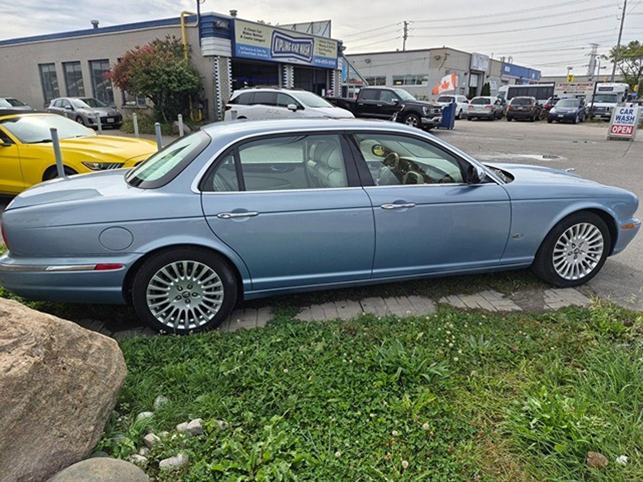 2007 Jaguar XJ 4dr Sdn Vanden Plas Photo2