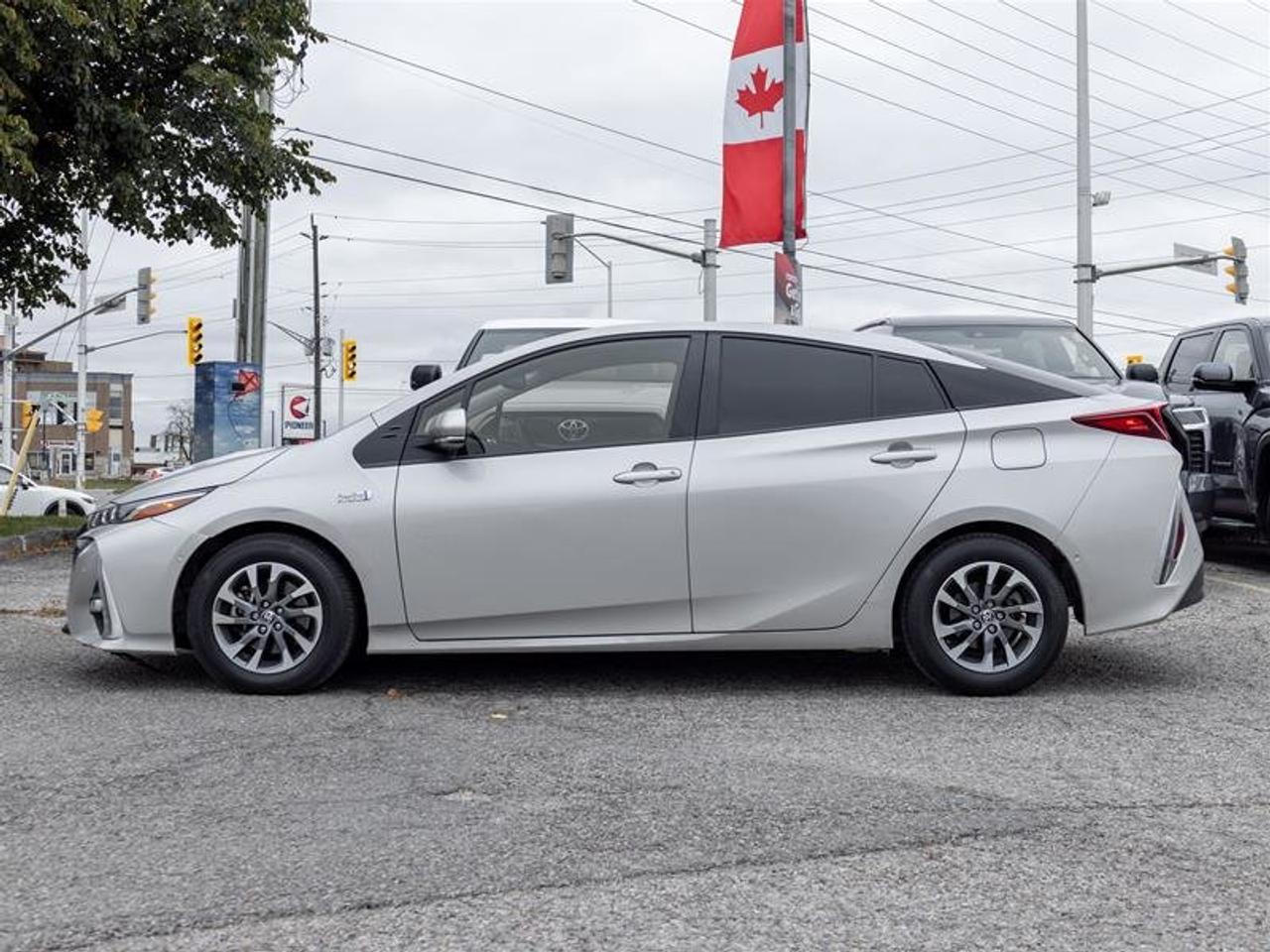 2021 Toyota Prius Prime Upgrade Heated Seats| Navi| Backup Camera| Wireless Charging| Upgrade Photo2