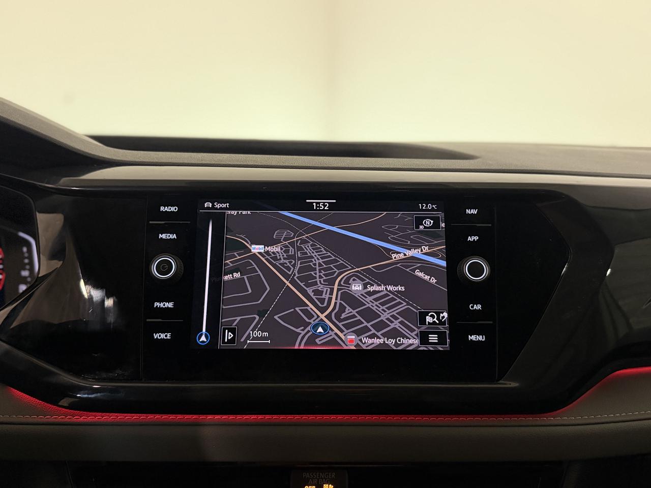 2022 Volkswagen Taos Highline Photo