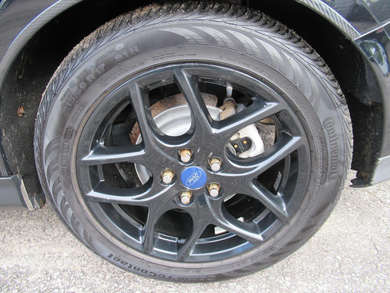 2018 Ford Focus SEL Photo3