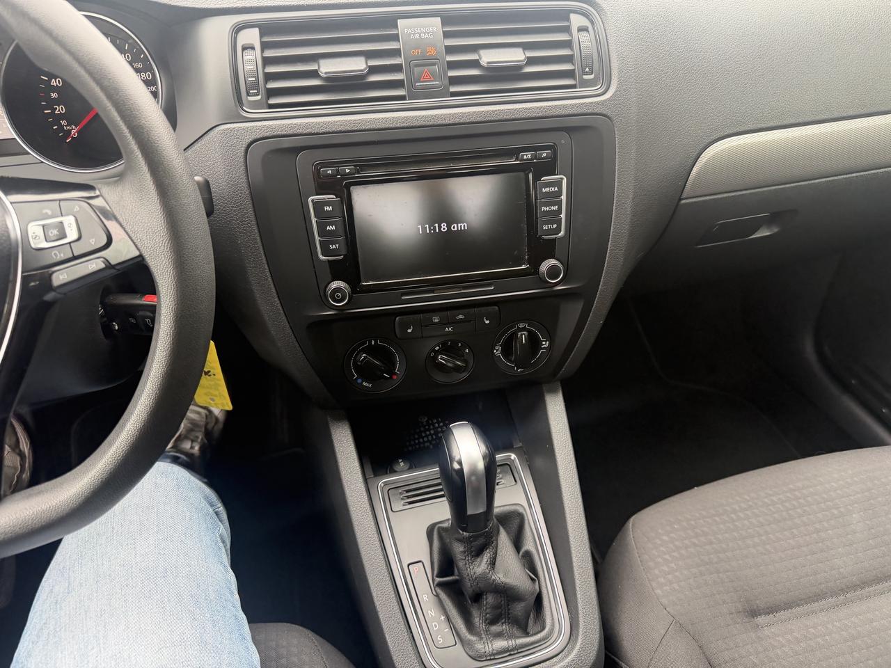 2015 Volkswagen Jetta TRENDLINE+ Photo
