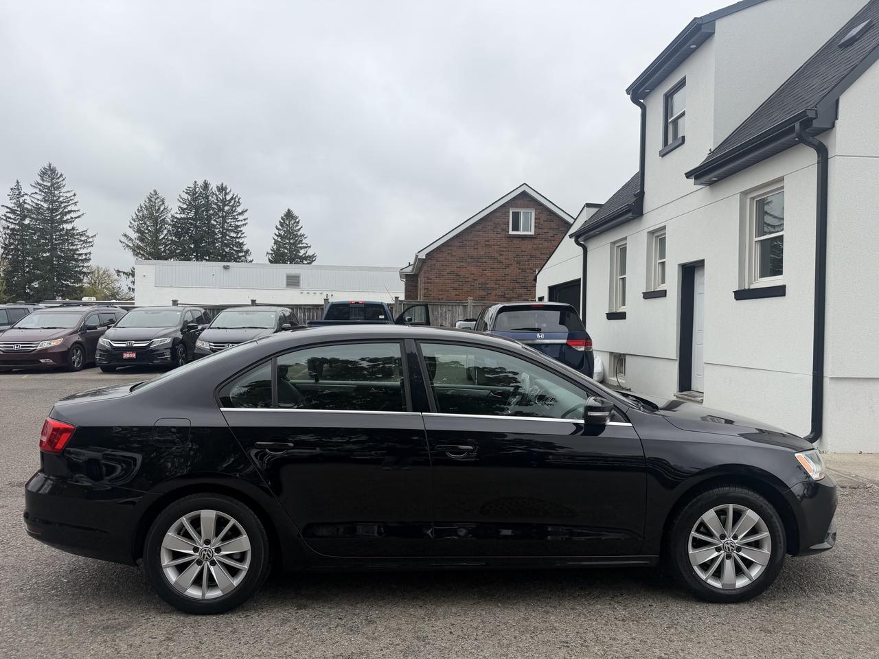 2015 Volkswagen Jetta TRENDLINE+ Photo