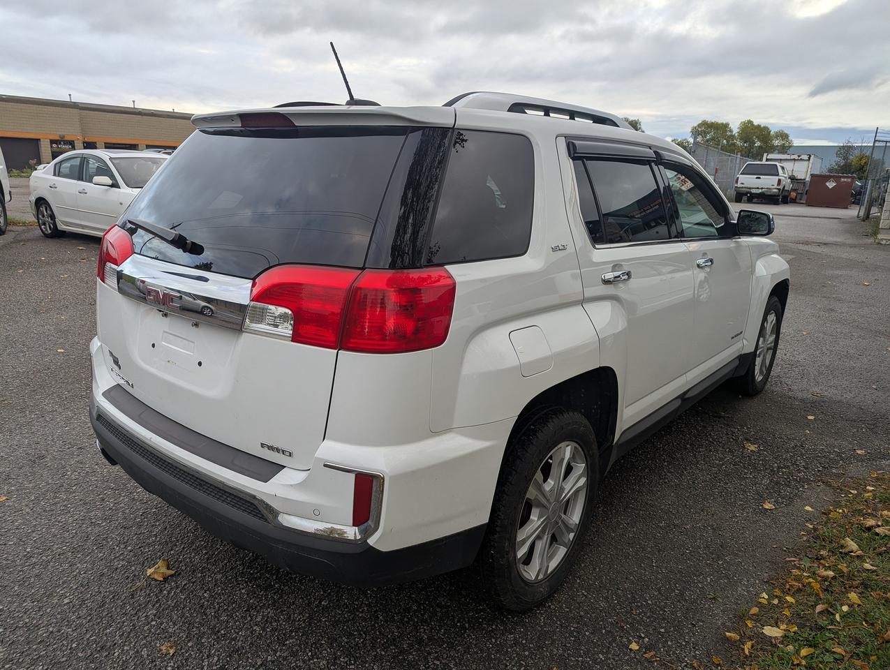 2017 GMC Terrain "AWD Luxury SUV SPORT" certified + FREE oil change Photo1