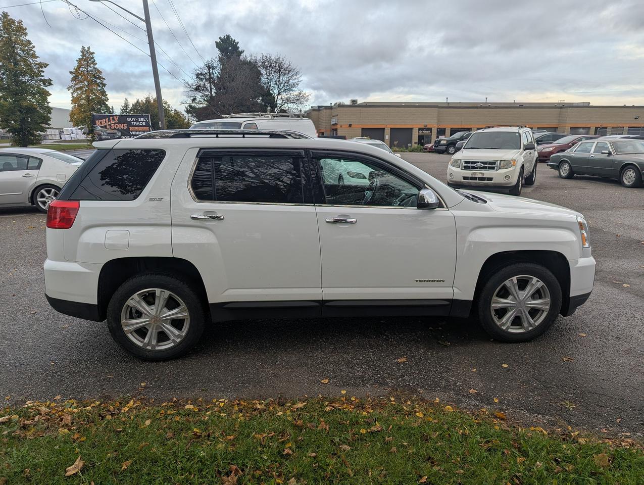 2017 GMC Terrain "AWD Luxury SUV SPORT" certified + FREE oil change Photo2