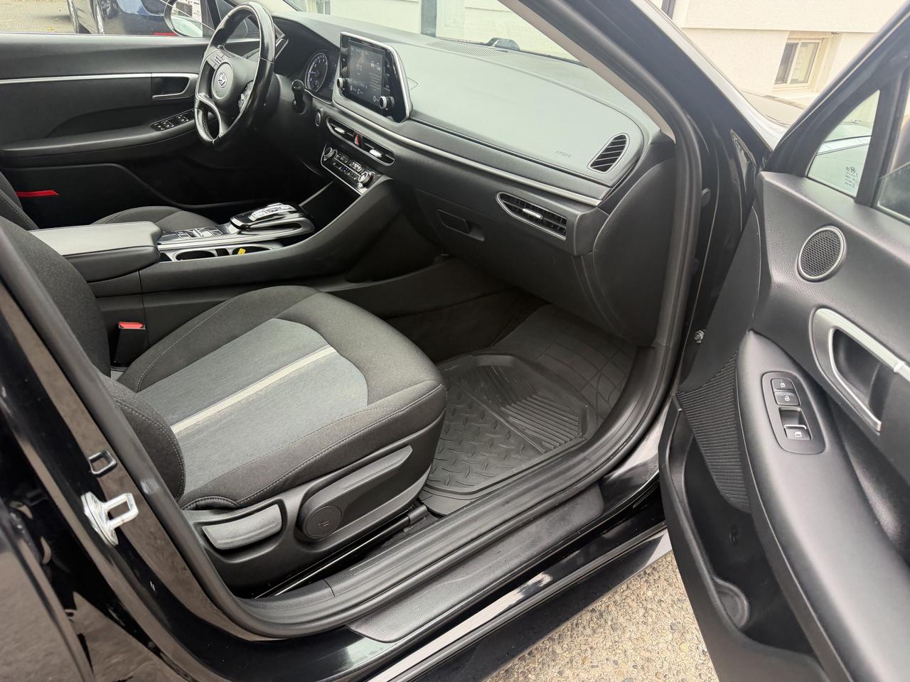 2021 Hyundai Sonata PREFERRED Photo