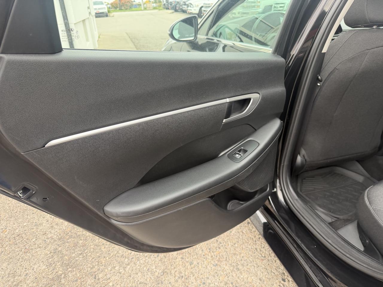 2021 Hyundai Sonata PREFERRED Photo