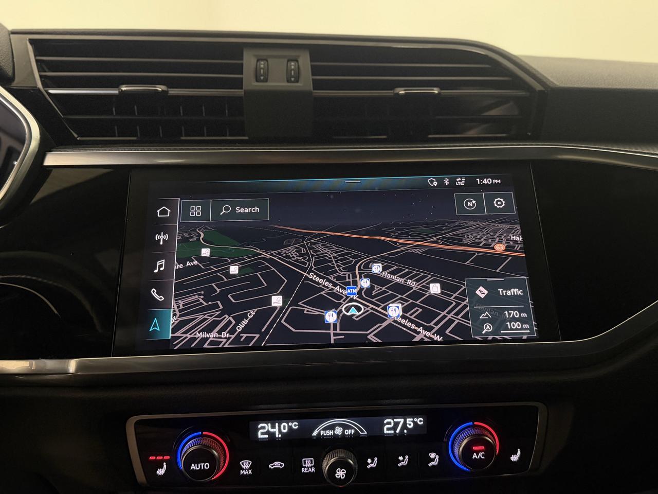 2020 Audi Q3 TECHNIK | BLACK OPTICS | PANOROOF | S LINE Photo