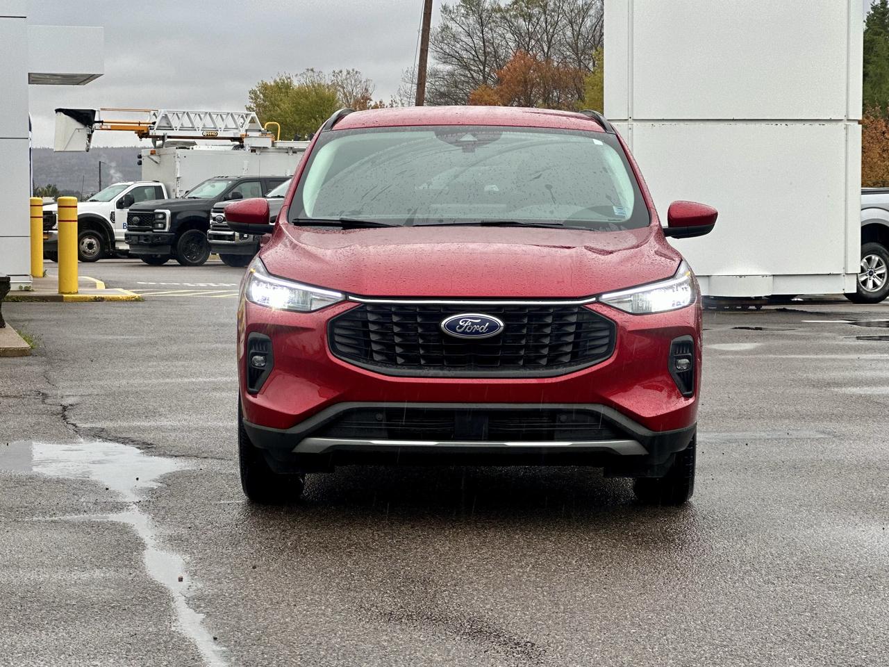 2025 Ford Escape PLUG IN HYBRID FWD W/ WINTER TIRES / PREPAID MAINTENANCE Photo1