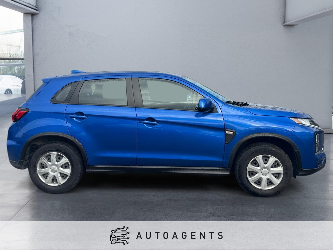 2023 Mitsubishi RVR SE 2WD Photo