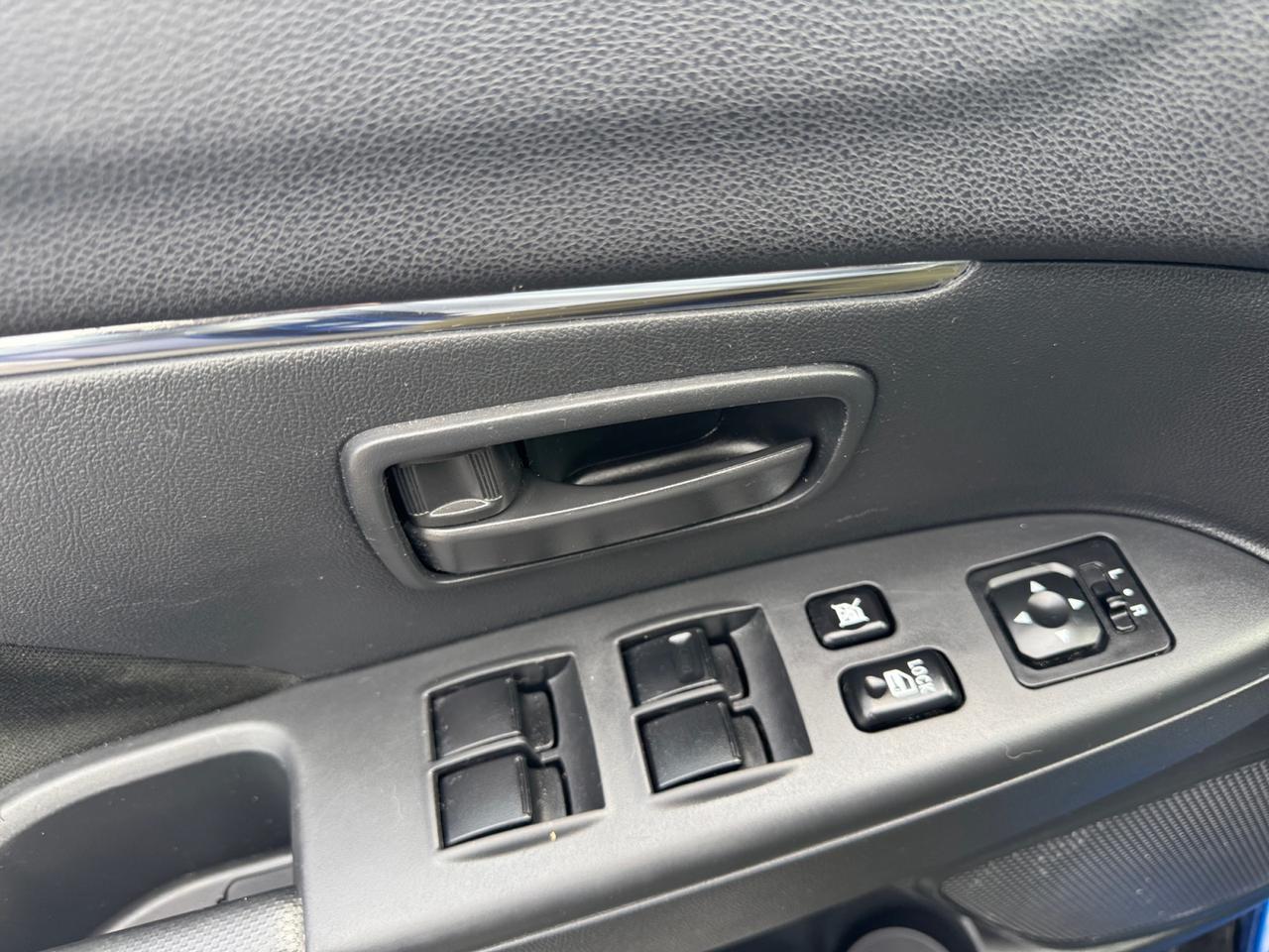 2023 Mitsubishi RVR SE 2WD Photo