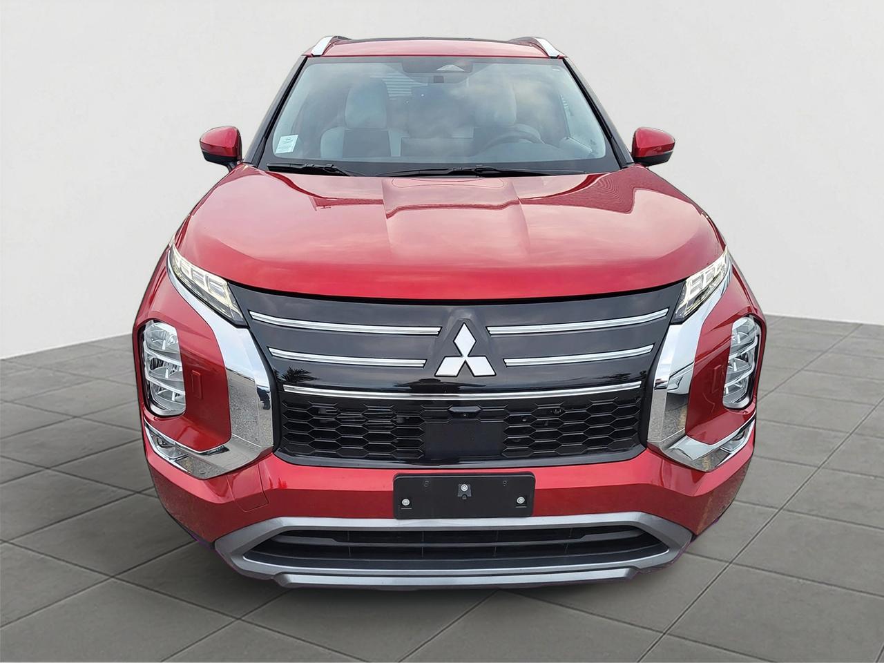 2026 Mitsubishi Outlander LE S-AWC Photo1