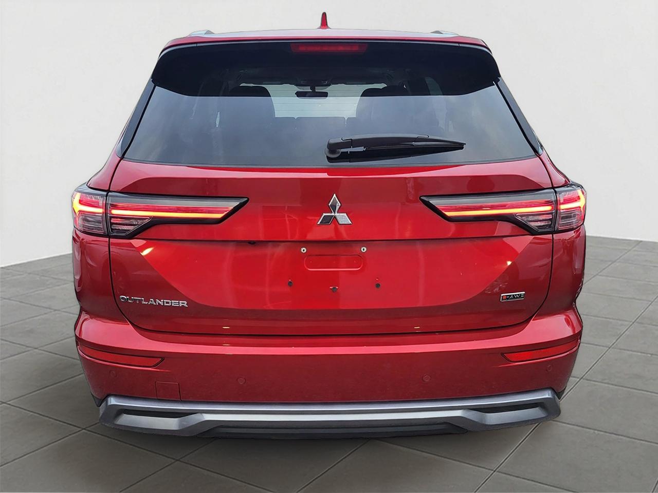 2026 Mitsubishi Outlander LE S-AWC Photo