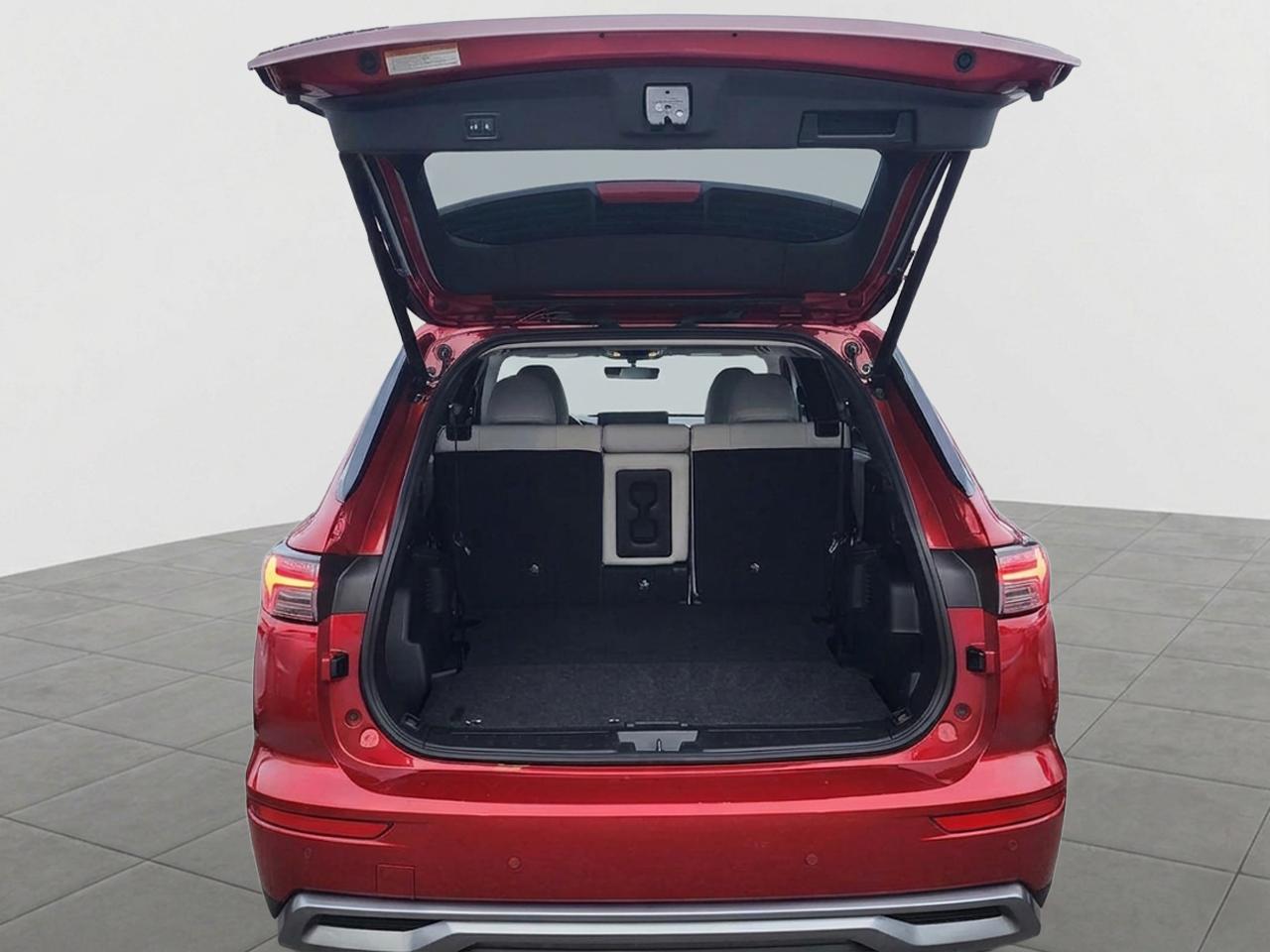 2026 Mitsubishi Outlander LE S-AWC Photo