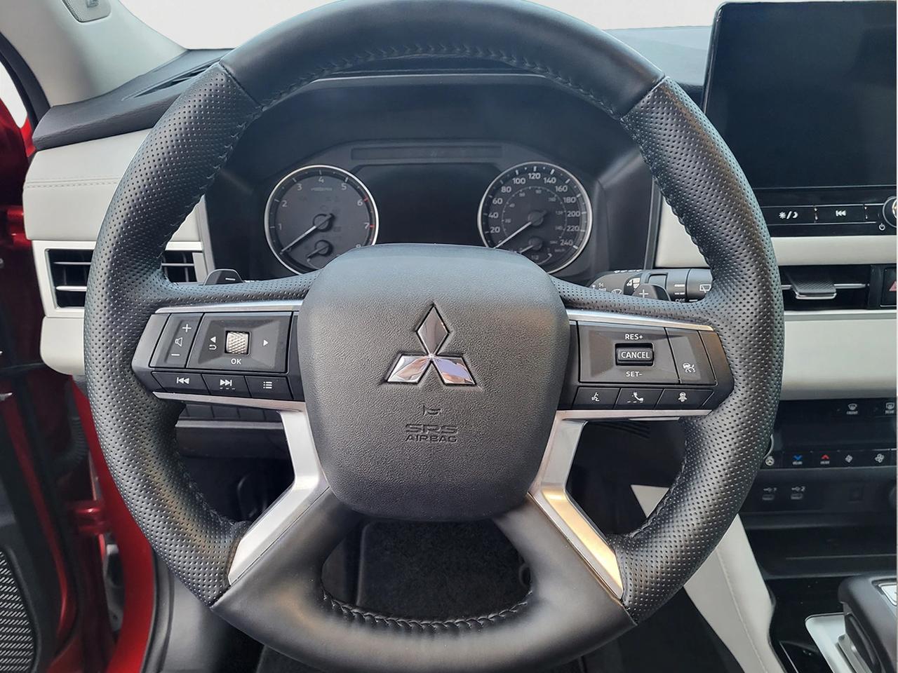 2026 Mitsubishi Outlander LE S-AWC Photo