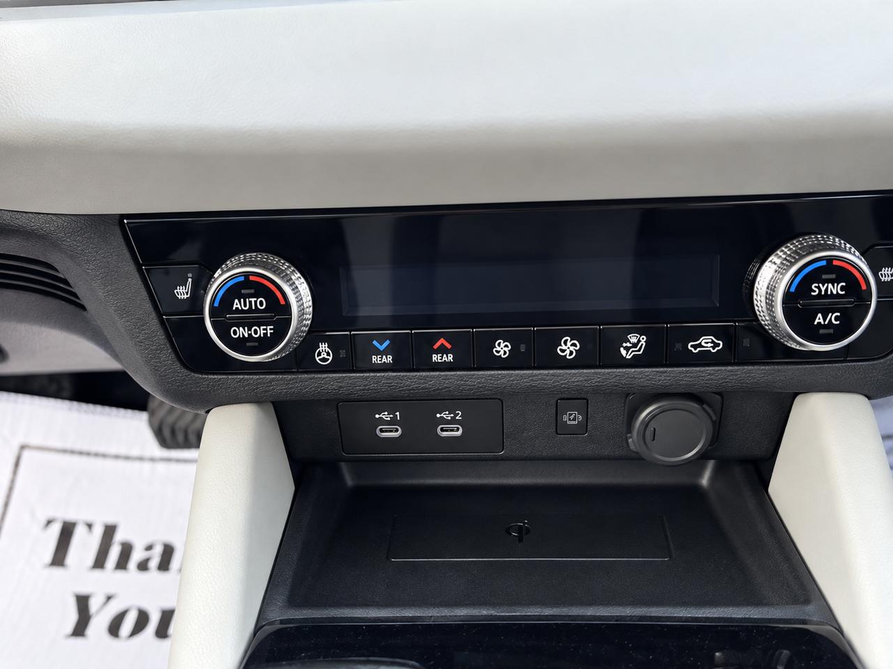 2026 Mitsubishi Outlander LE S-AWC Photo