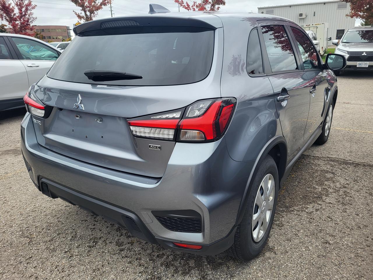 2024 Mitsubishi RVR SE Photo