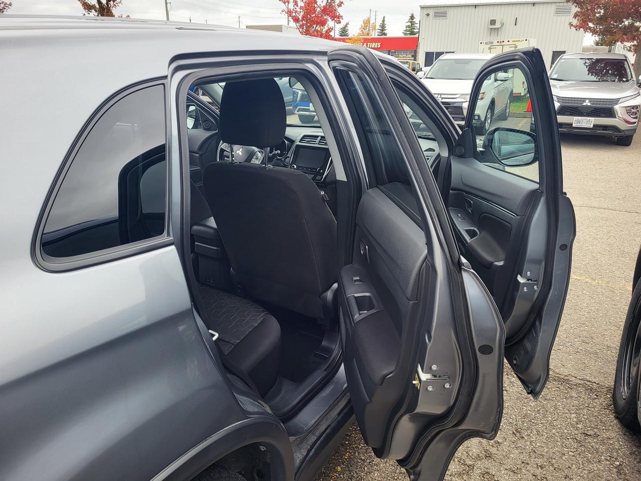 2024 Mitsubishi RVR SE Photo