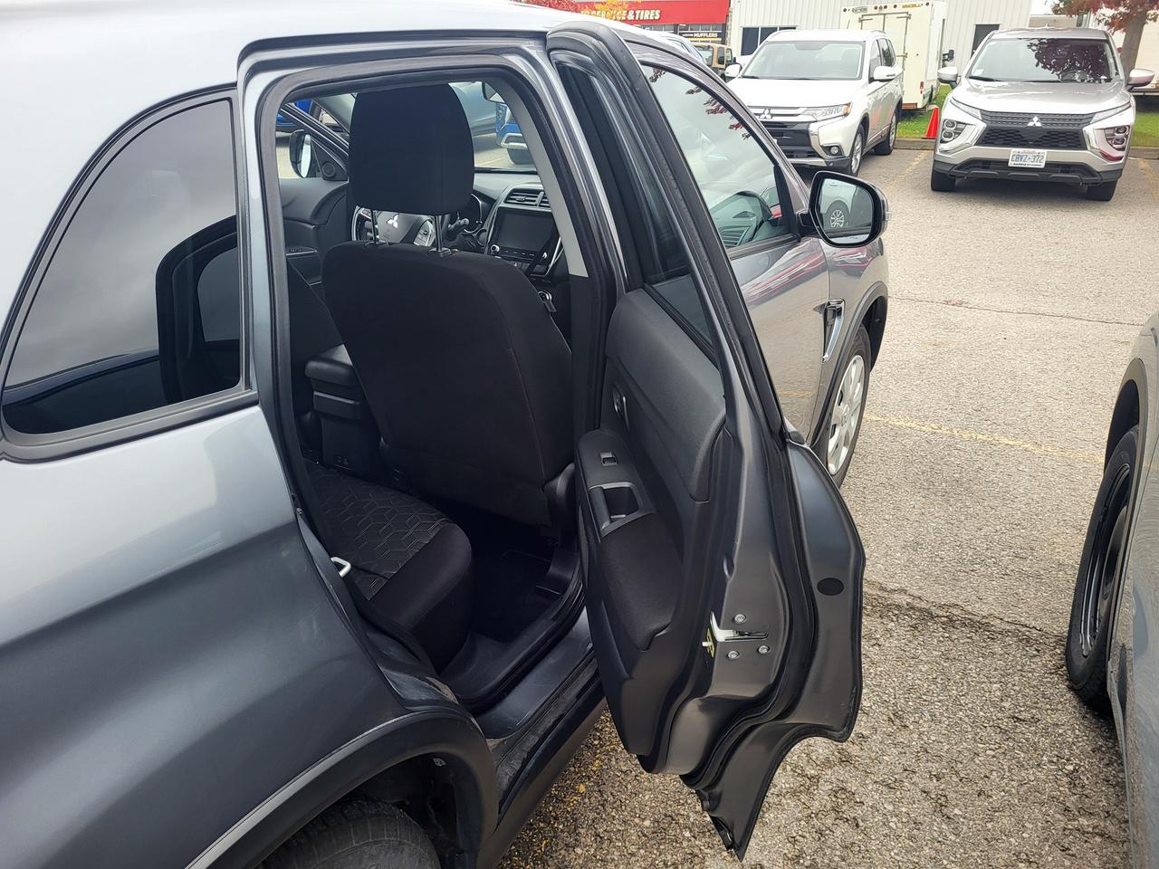 2024 Mitsubishi RVR SE Photo