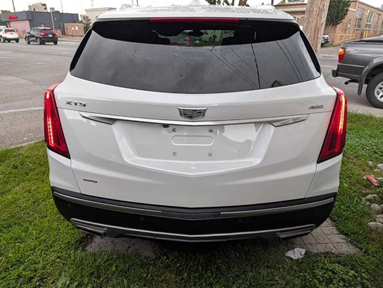 2023 Cadillac XT5 AWD 4dr Premium Luxury Photo
