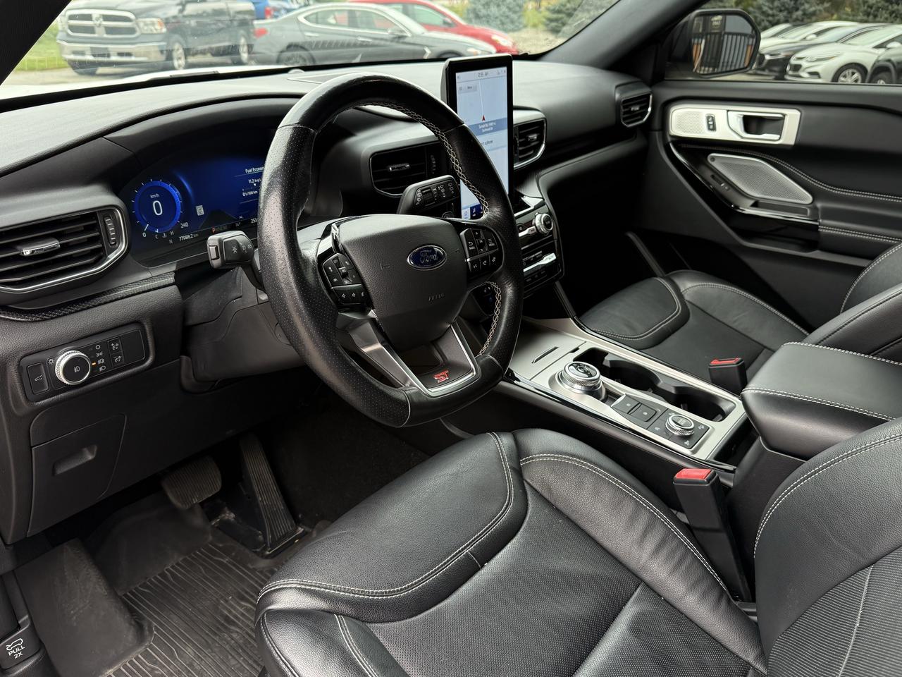 2022 Ford Explorer ST | Massage Seats | Backup Camera | Sunroof Photo