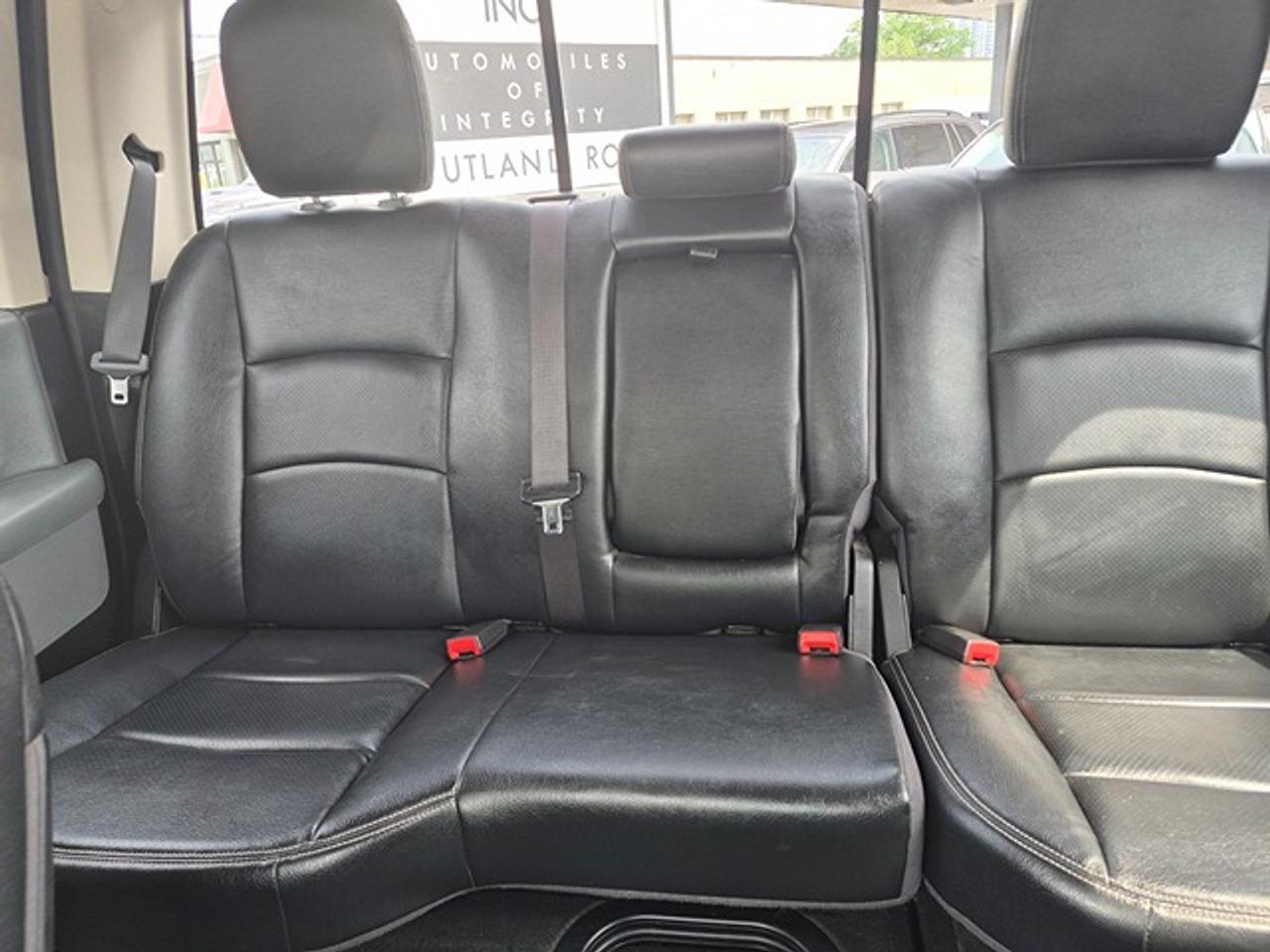 2018 RAM 1500 Outdoorsman 4x4 Crew Cab 5'7" Box Photo