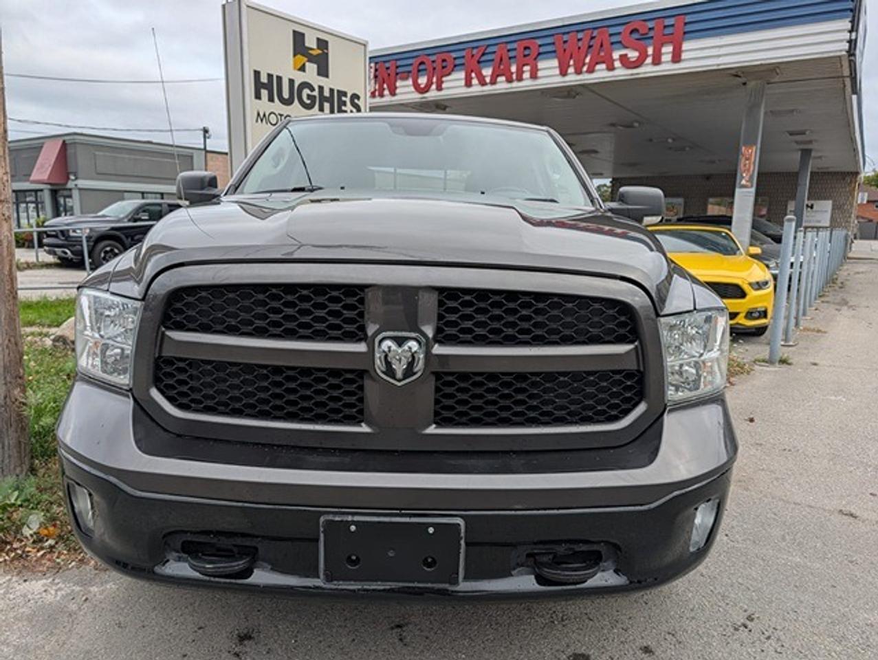 2018 RAM 1500 Outdoorsman 4x4 Crew Cab 5'7" Box Photo1