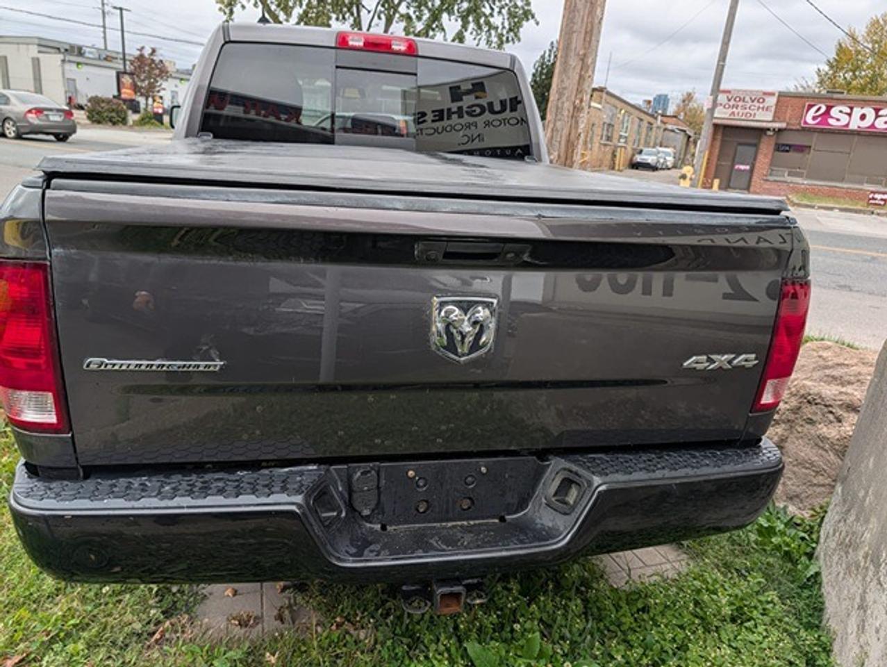 2018 RAM 1500 Outdoorsman 4x4 Crew Cab 5'7" Box Photo