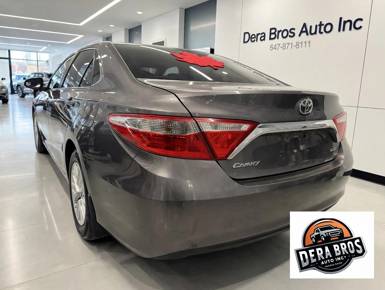 2016 Toyota Camry LE Photo1