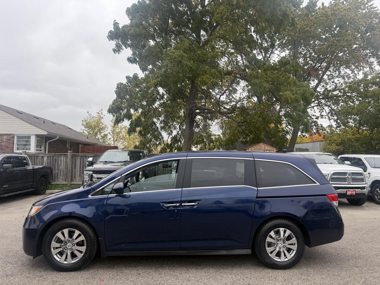 2016 Honda Odyssey EX Photo