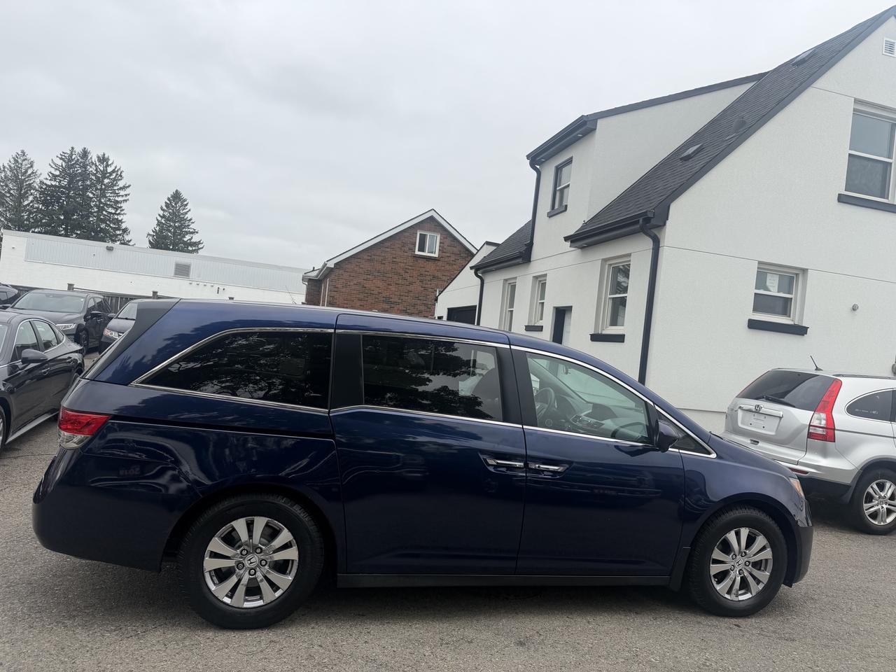 2016 Honda Odyssey EX Photo