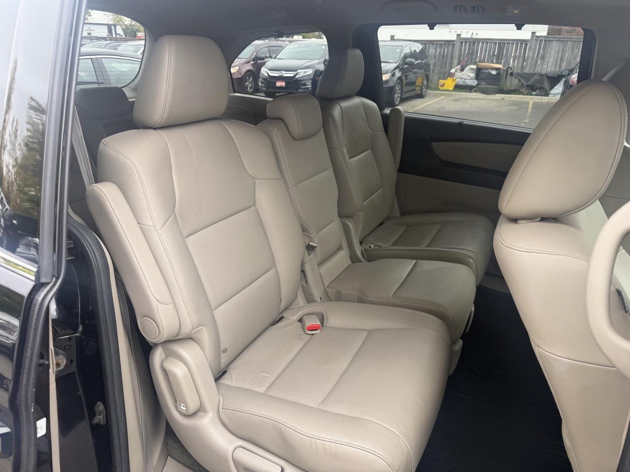 2014 Honda Odyssey Touring Photo