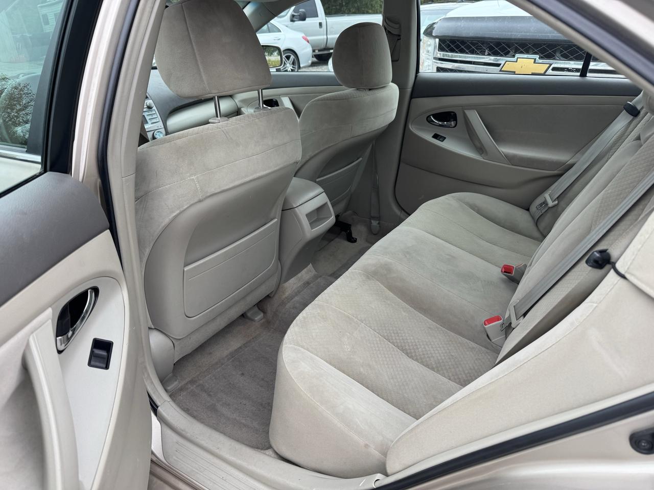 2009 Toyota Camry LE Photo