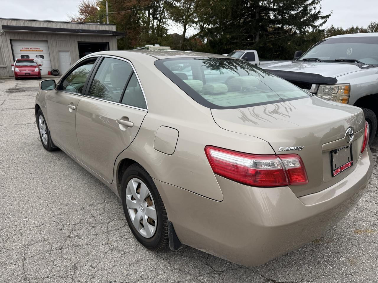 2009 Toyota Camry LE Photo