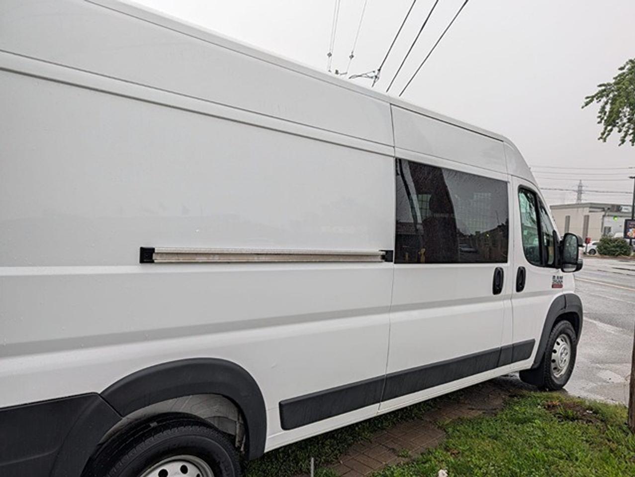 2018 RAM ProMaster 2500 High Roof 159" WB Photo3