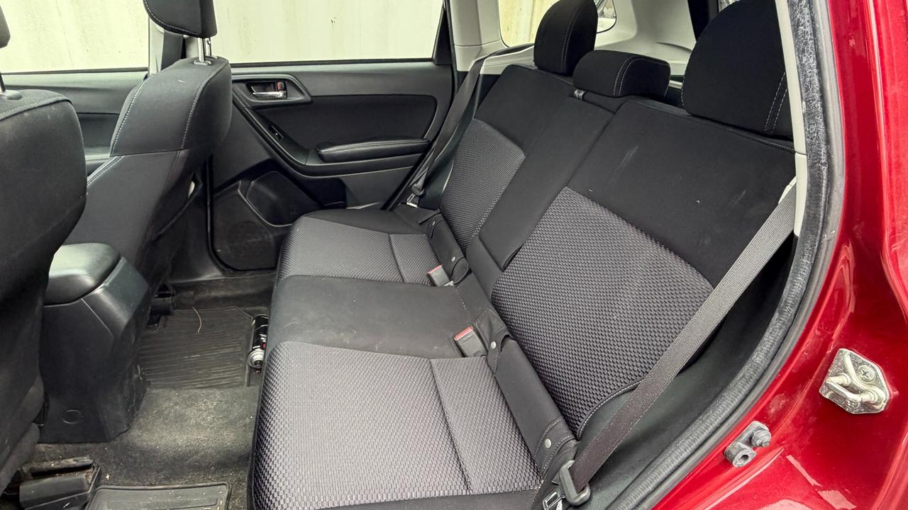 2016 Subaru Forester i Touring Photo