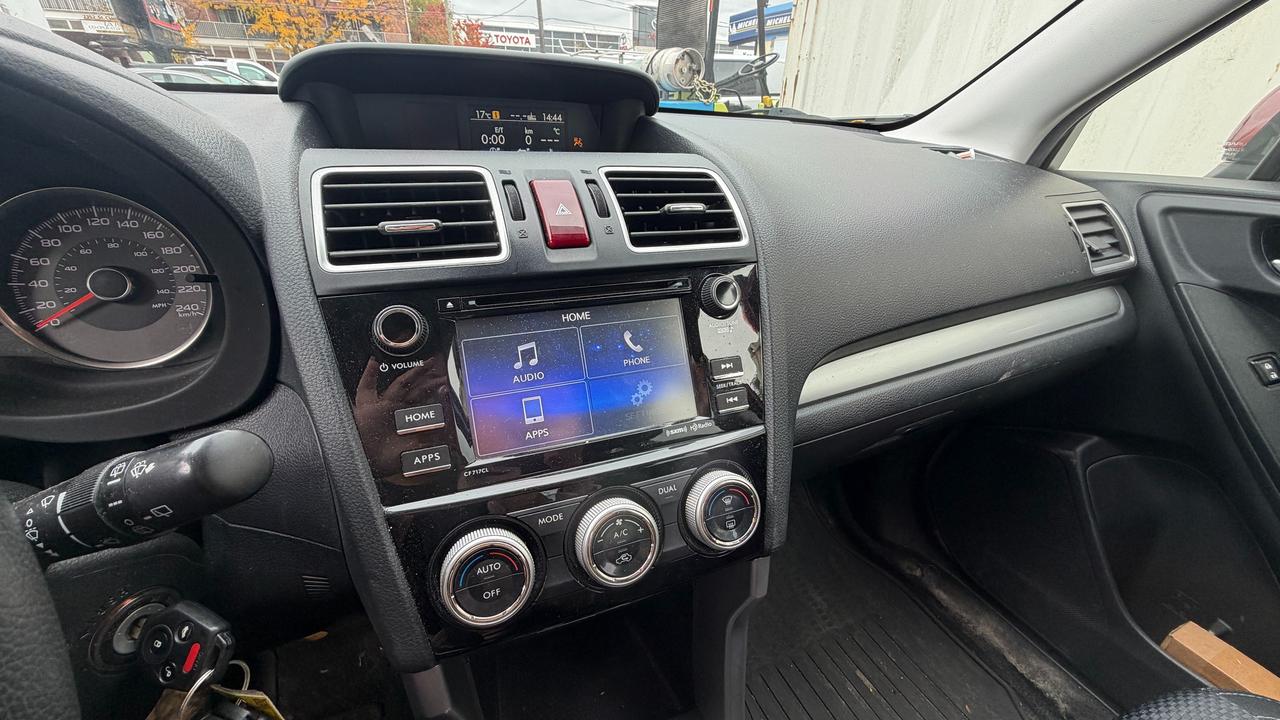 2016 Subaru Forester i Touring Photo