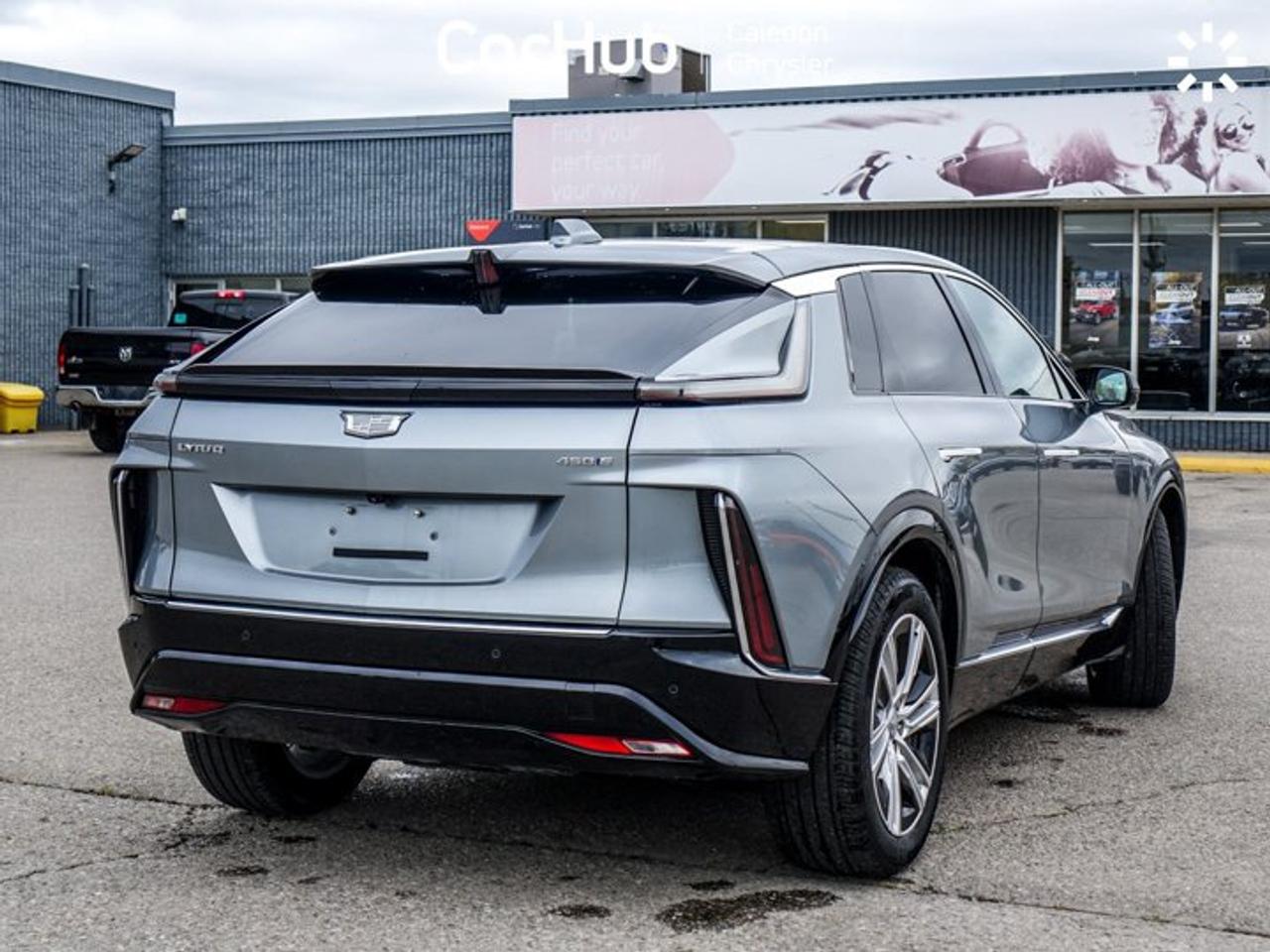 2024 Cadillac LYRIQ Tech Fully Electric RWD | Panoramic Roof | Navigation | Heated Seats | 33-Inch Curved LED Display Photo