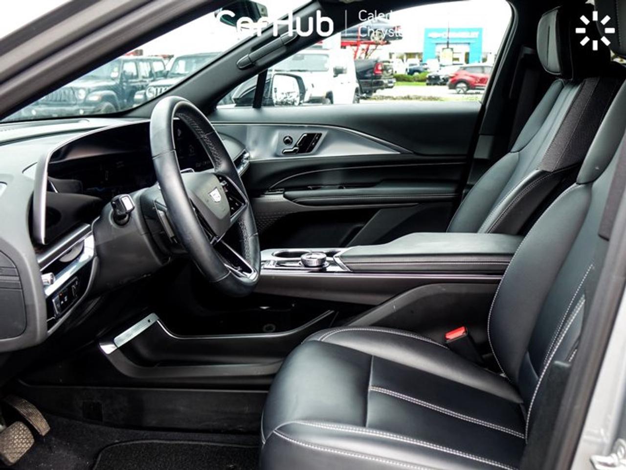 2024 Cadillac LYRIQ Tech Fully Electric RWD | Panoramic Roof | Navigation | Heated Seats | 33-Inch Curved LED Display Photo
