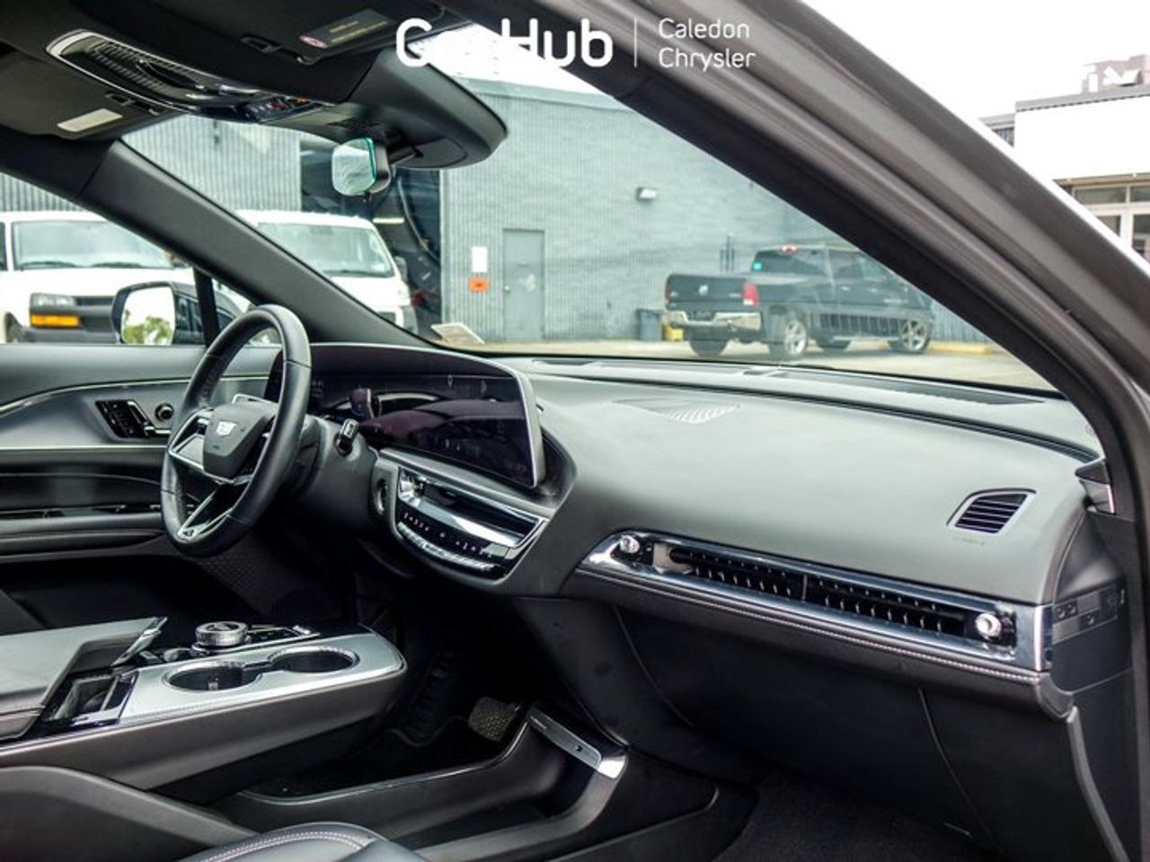 2024 Cadillac LYRIQ Tech Fully Electric RWD | Panoramic Roof | Navigation | Heated Seats | 33-Inch Curved LED Display Photo