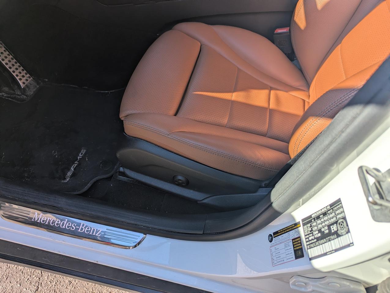2021 Mercedes-Benz GLC-Class GLC 300 Photo
