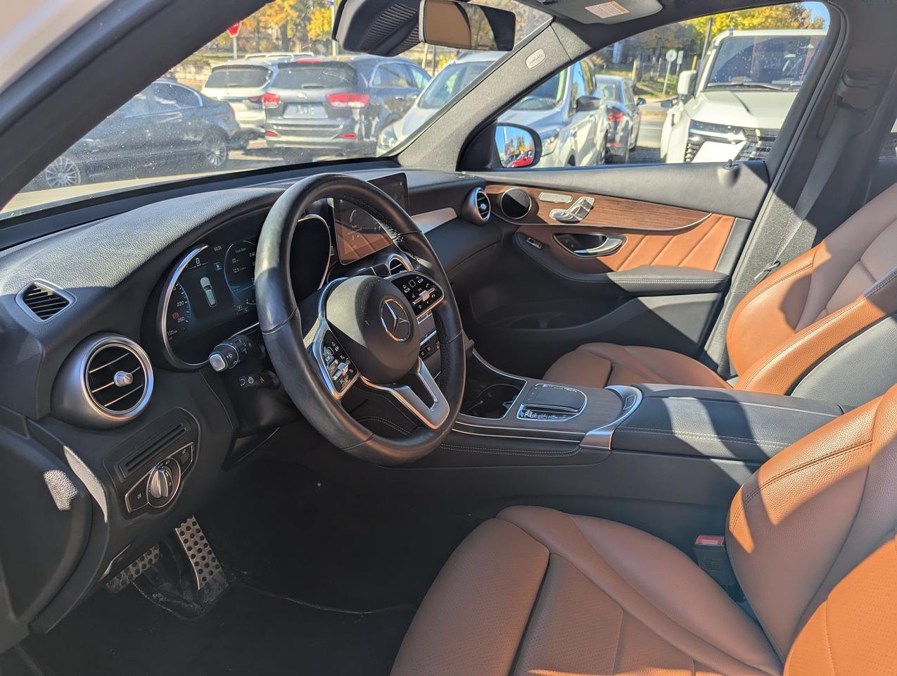 2021 Mercedes-Benz GLC-Class GLC 300 Photo